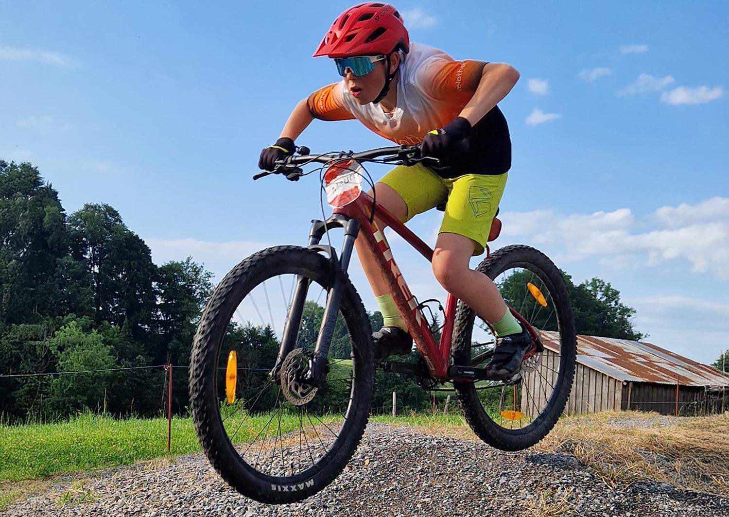  - Velothek AG B&uuml;tschwil